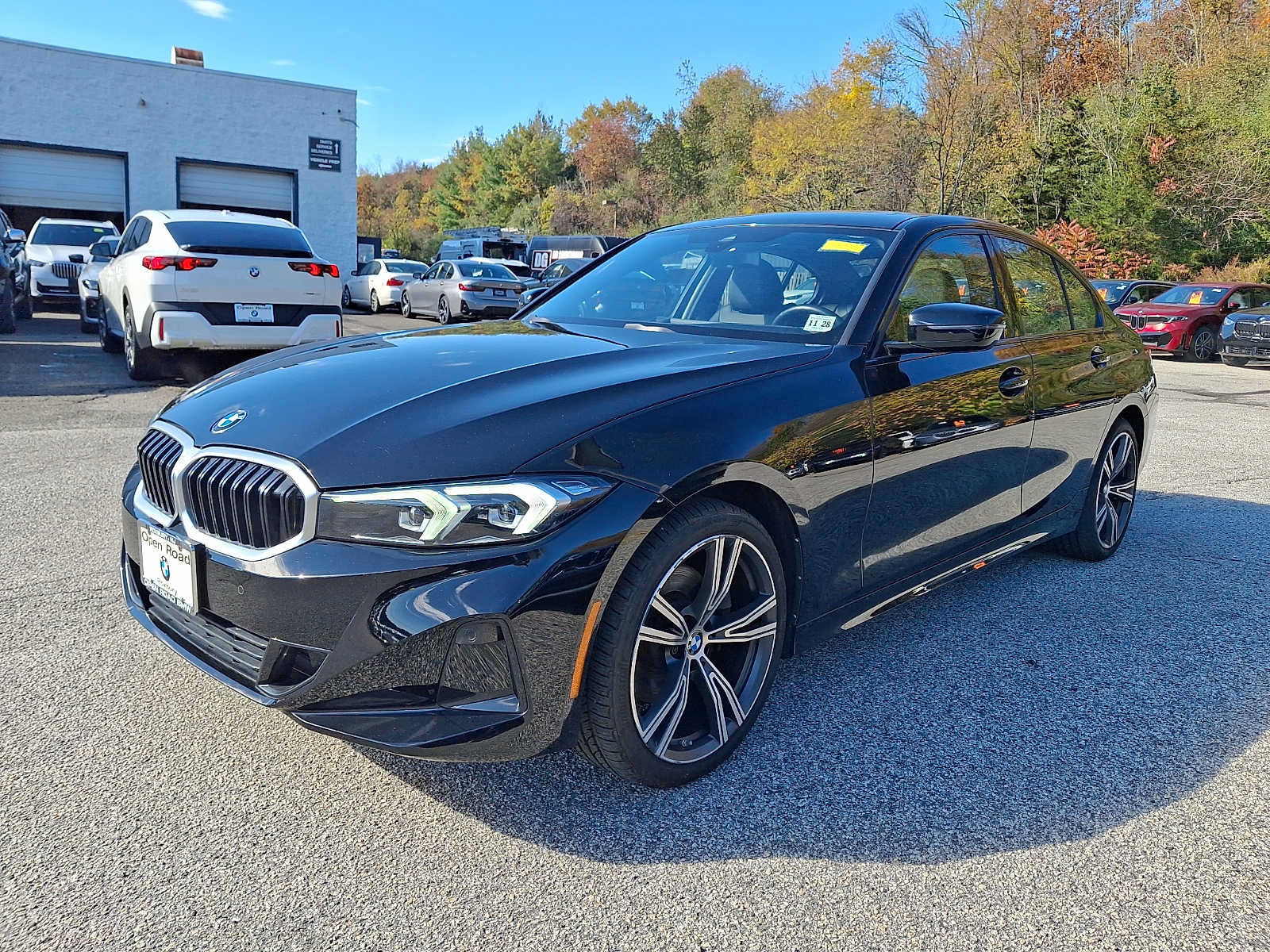 Used 2023 BMW 330i xDrive Sedan w/ Driving Assistance Package AWD/4WD image 3