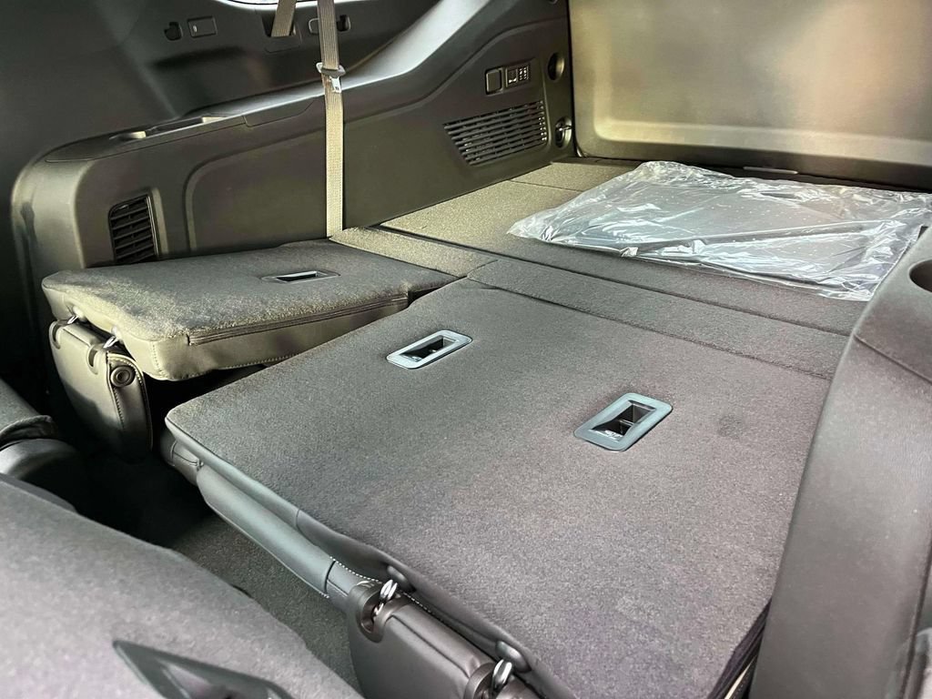 New 2026 GMC Yukon XL Elevation AWD/4WD image 17