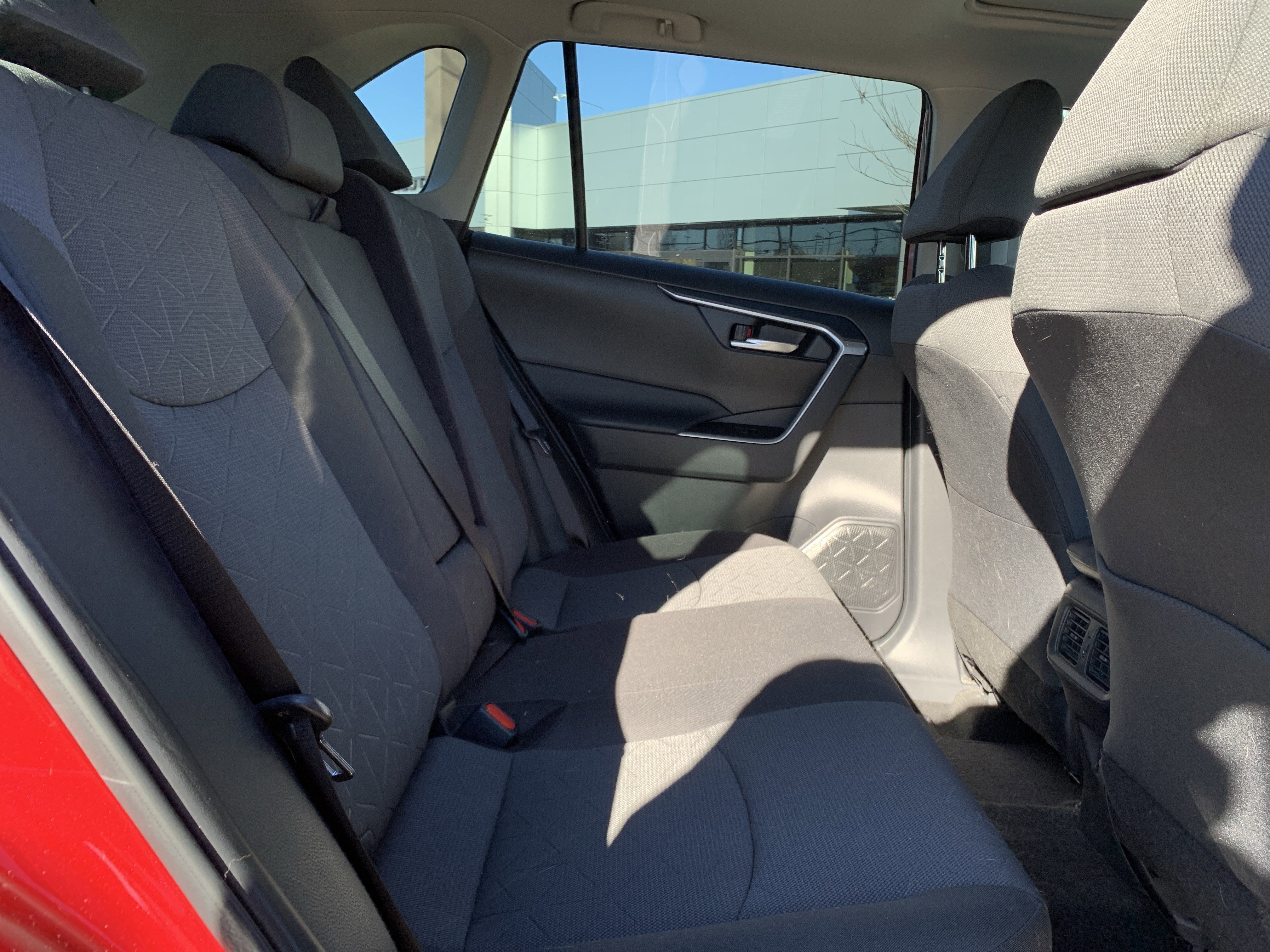 Used 2023 Toyota RAV4 XLE image 33