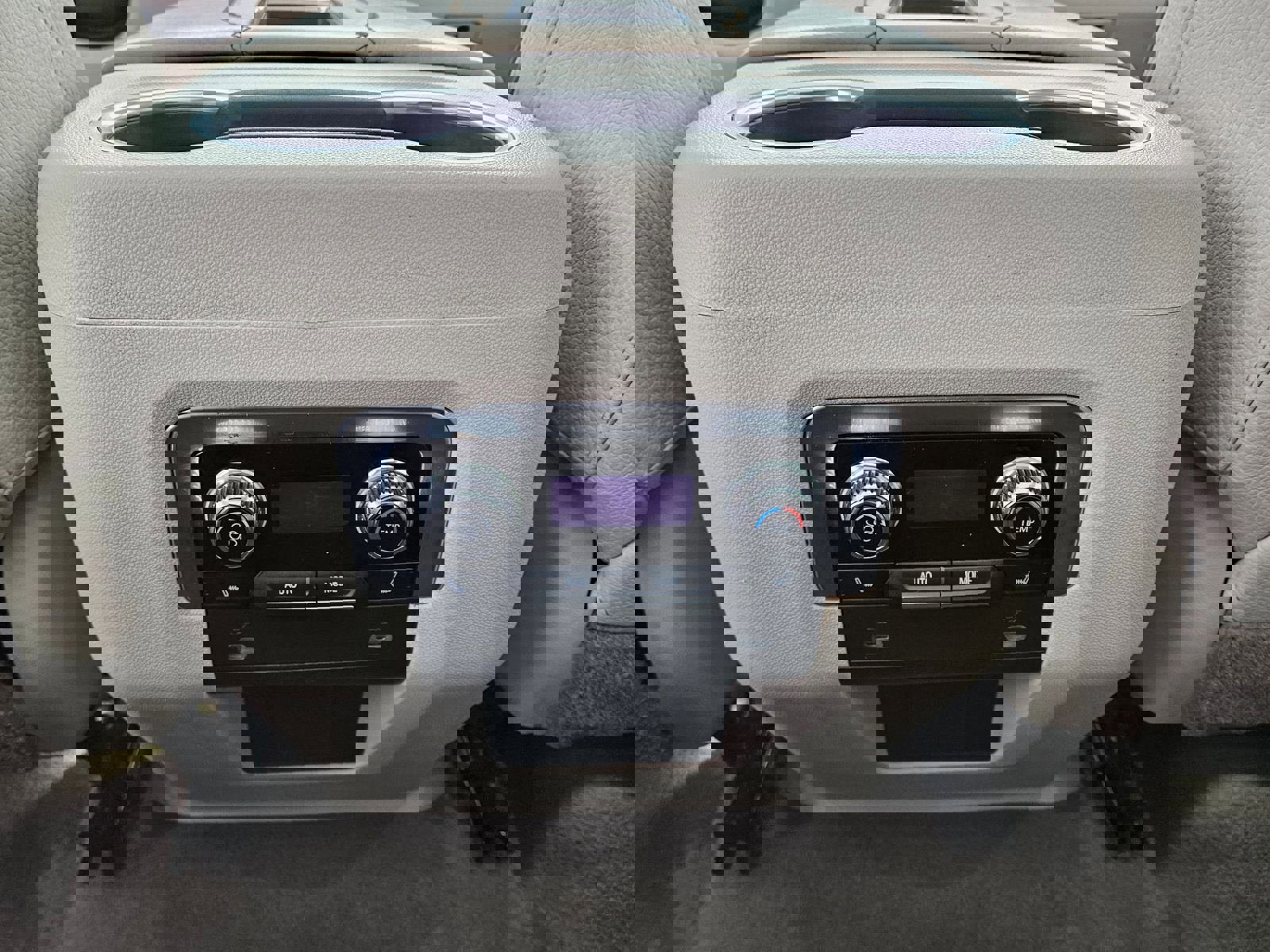 Used 2021 GMC Yukon Denali w/ Denali Premium Package image 25