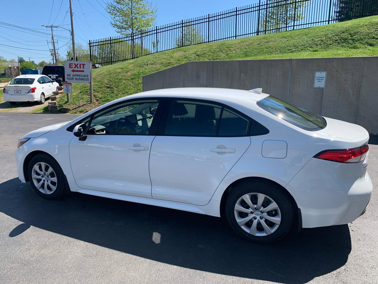 Used 2026 Toyota Corolla LE FWD image 3