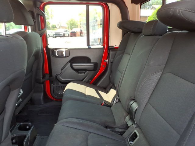 Used 2022 Jeep Gladiator Sport AWD/4WD image 5