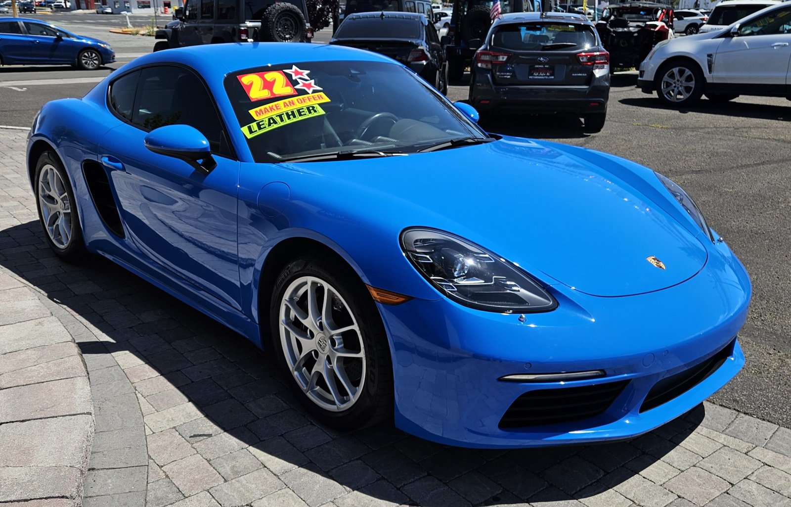 Used 2022 Porsche 718 Cayman RWD image 3