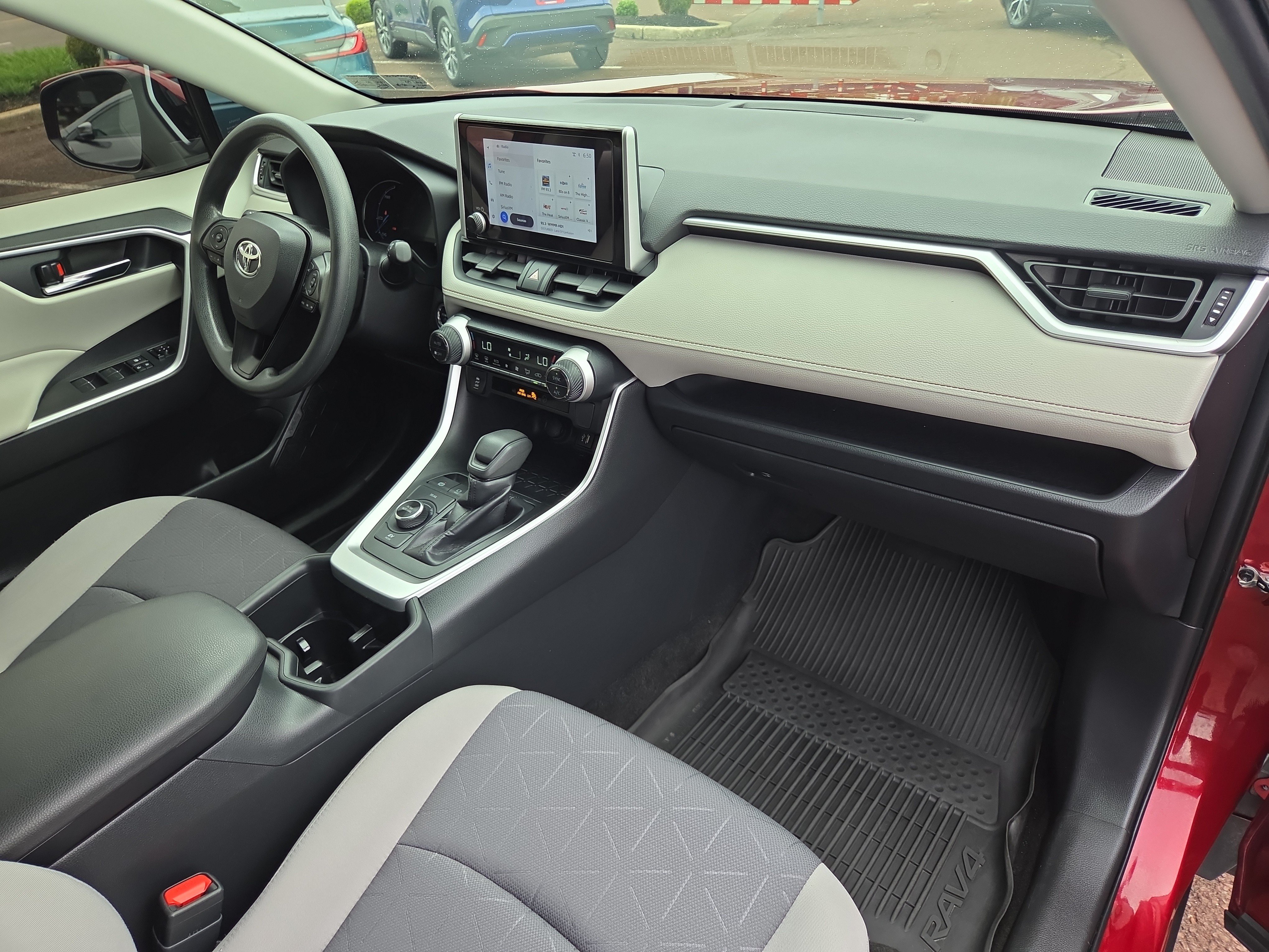 Certified 2023 Toyota RAV4 XLE w/ Convenience Package AWD/4WD image 18