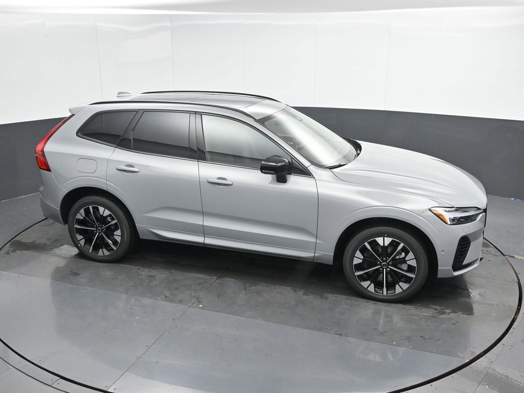 New 2026 Volvo XC60 T8 Plus w/ Protection Package Premier image 33