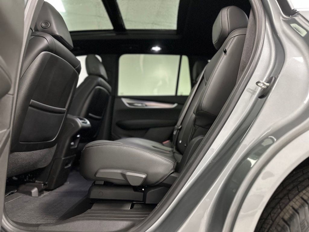 Used 2023 Cadillac XT6 Luxury image 19
