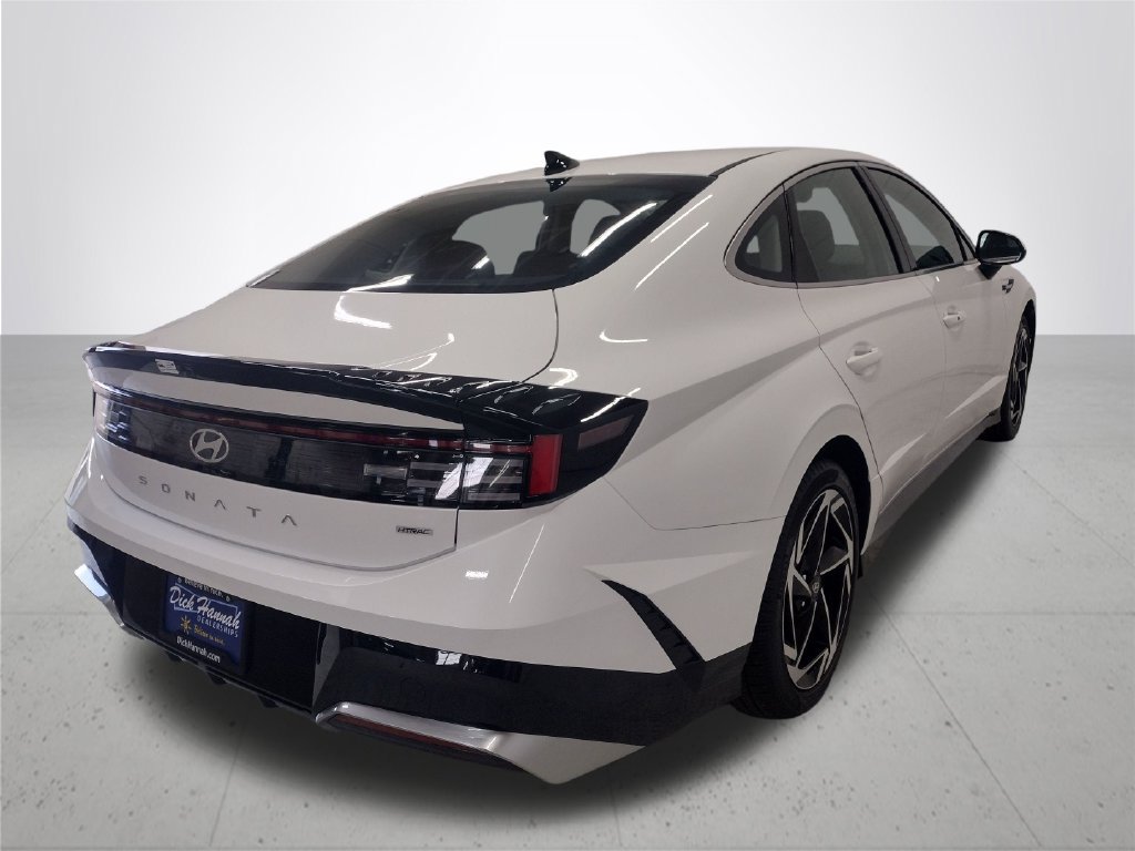 New 2026 Hyundai Sonata SEL AWD/4WD image 12