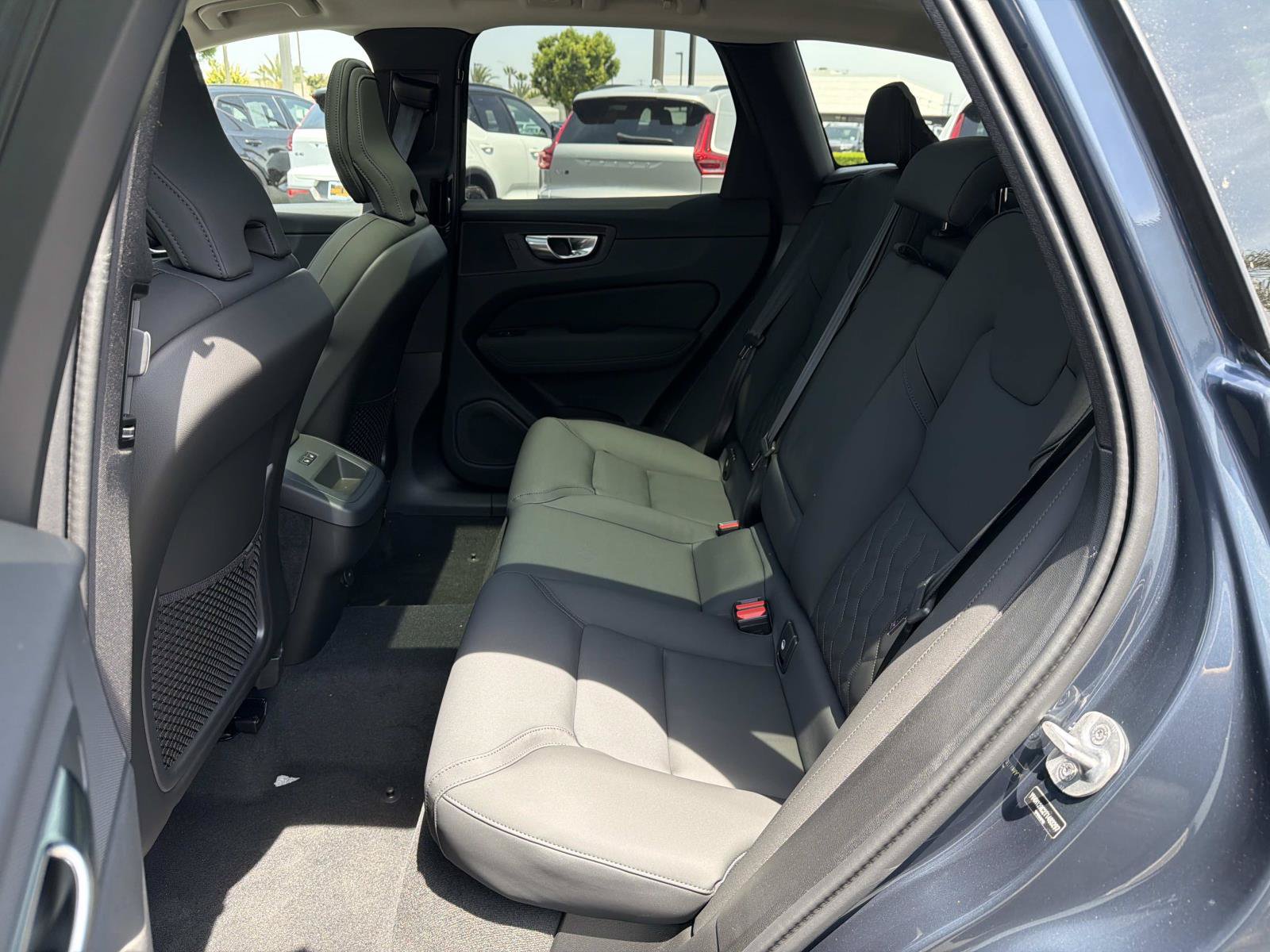 New 2026 Volvo XC60 B5 Plus w/ Climate Package AWD/4WD image 17