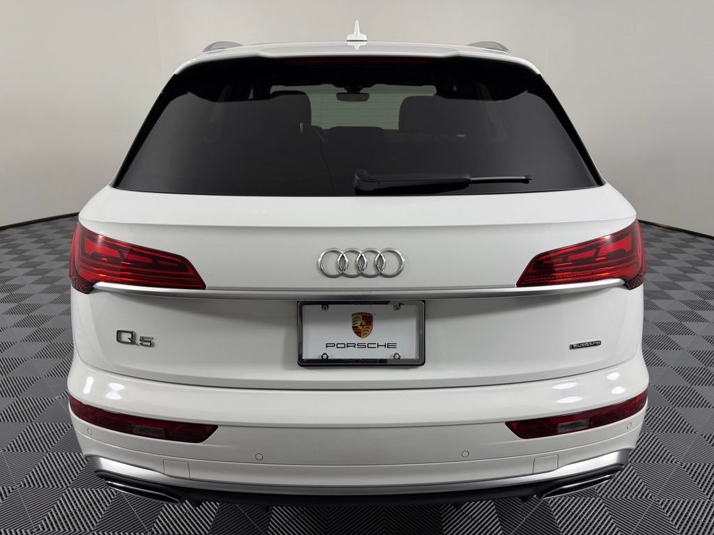 Used 2022 Audi Q5 2.0T Premium w/ Convenience Package AWD/4WD image 13