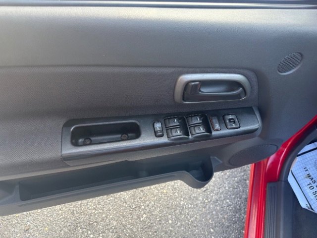 Used 2005 Chevrolet Colorado LS image 17