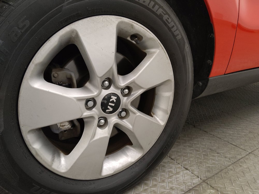 Used 2019 Kia Soul FWD image 31