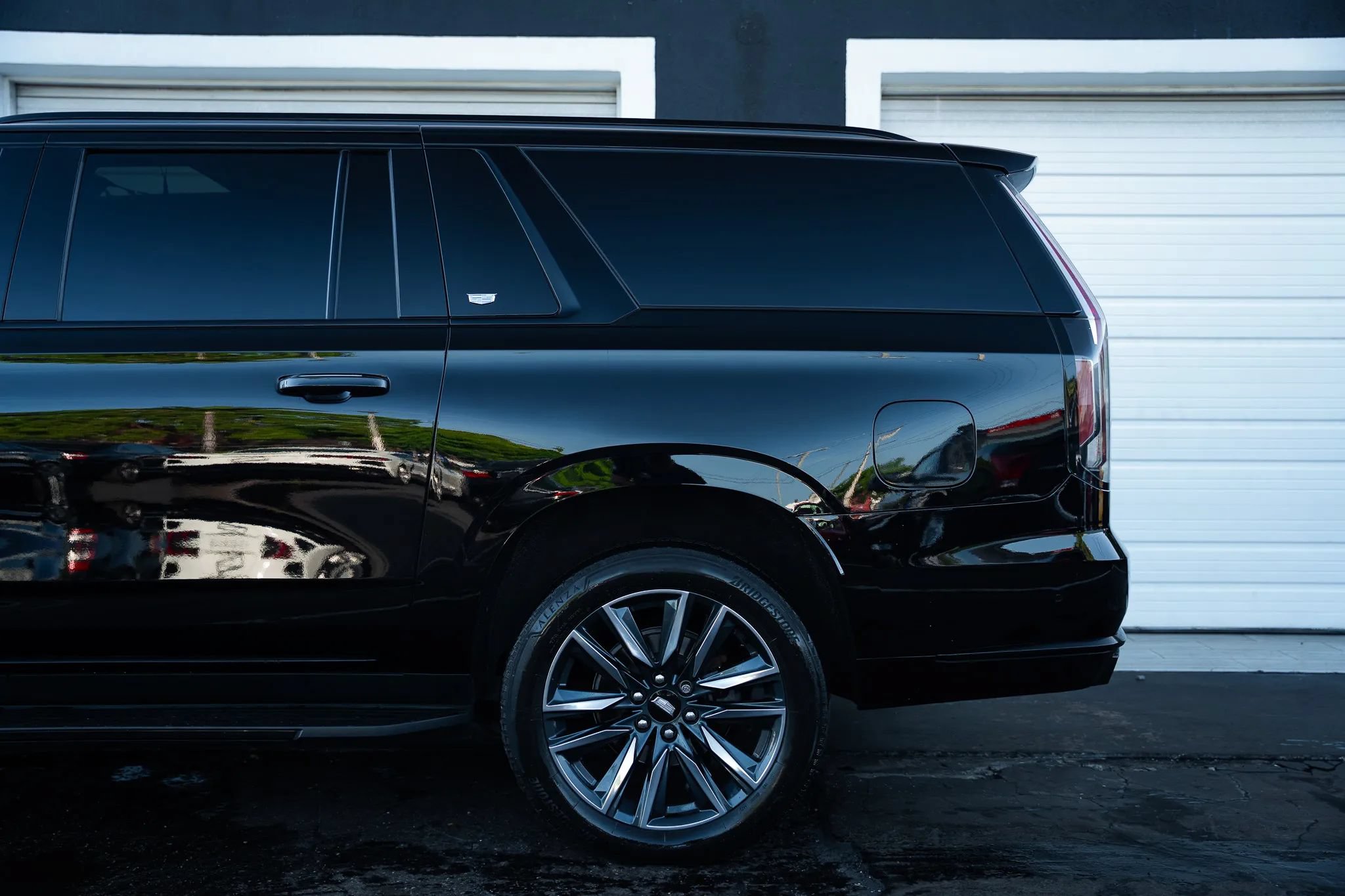 Used 2021 Cadillac Escalade ESV Sport AWD/4WD image 12