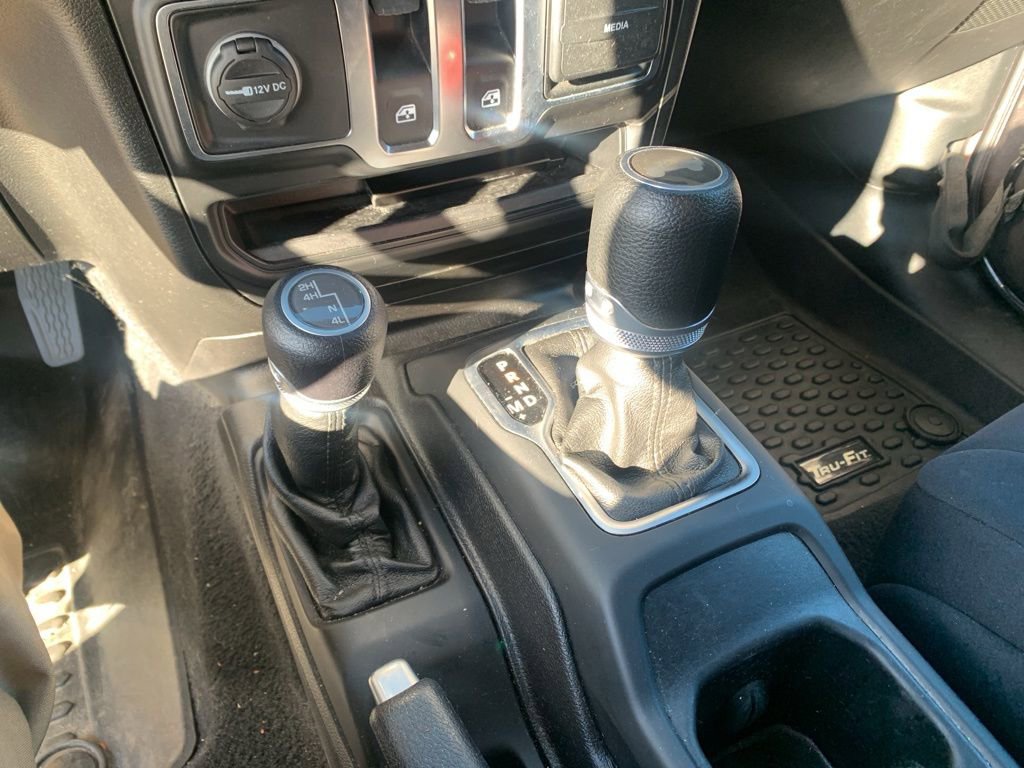 Used 2020 Jeep Wrangler Sport image 25