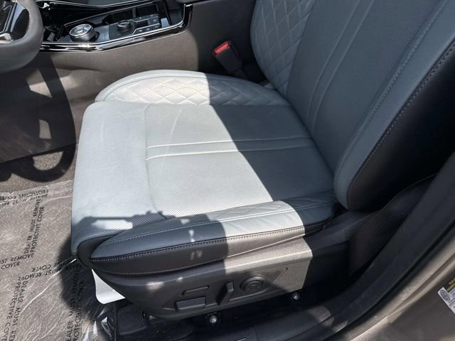 Used 2025 Kia Sorento SX Prestige image 11