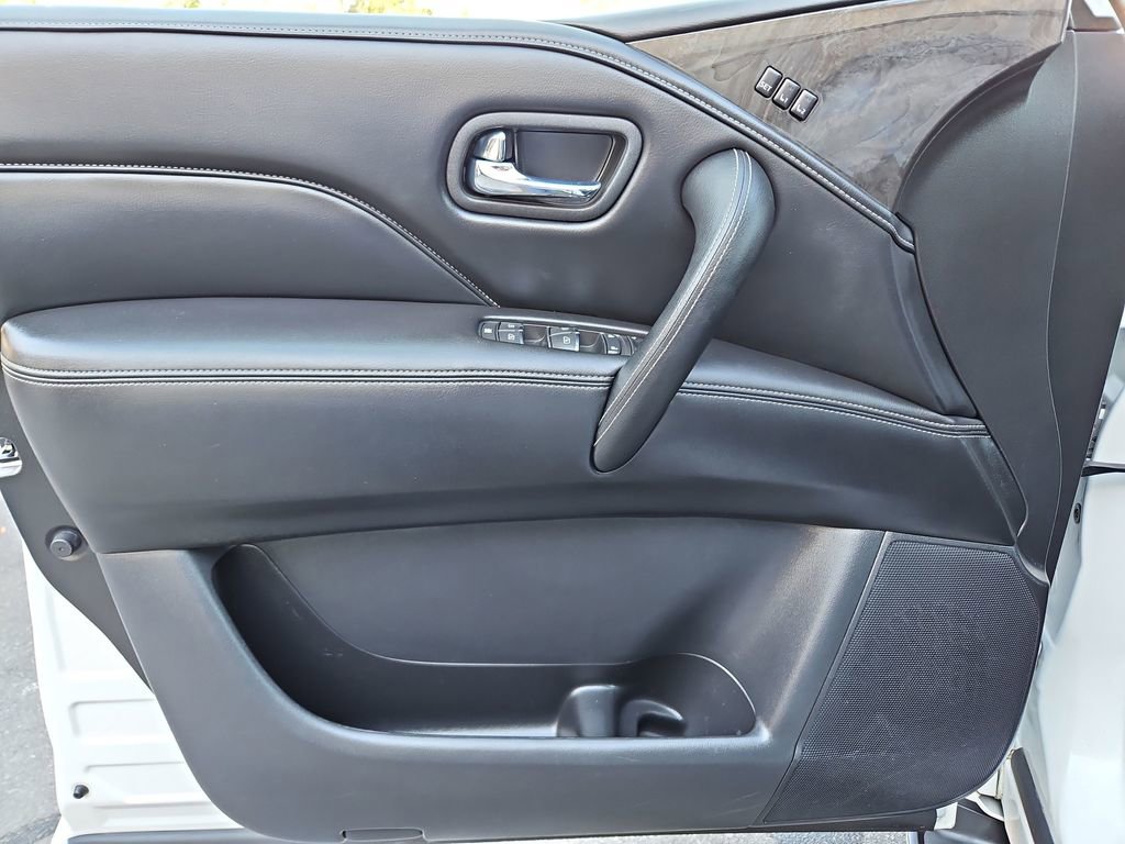 Used 2023 INFINITI QX80 Luxe w/ Cargo Package RWD image 27