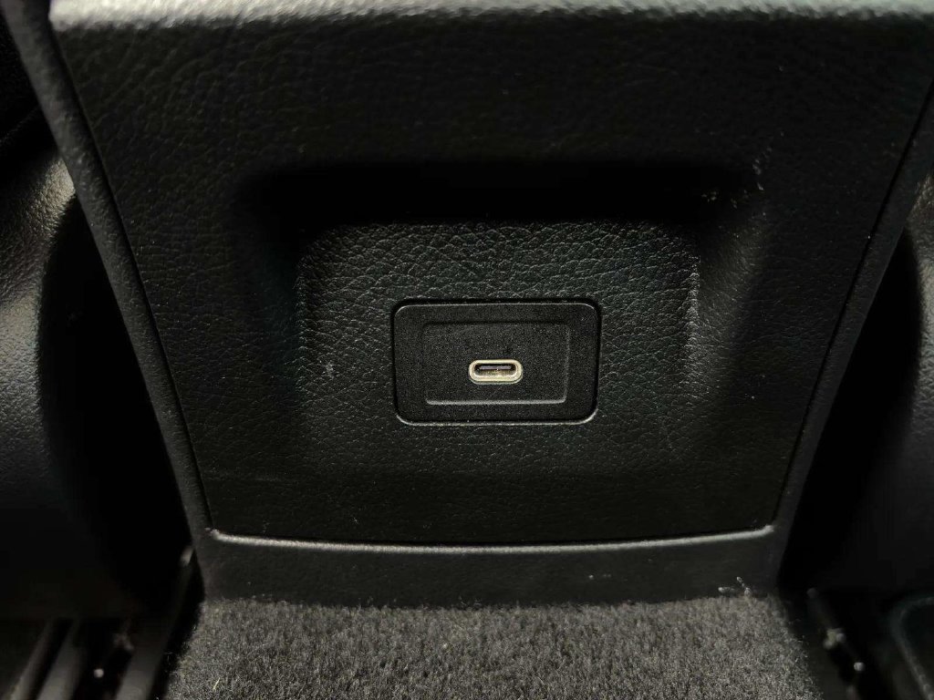 Used 2025 Mercedes-Benz CLA 250 image 13