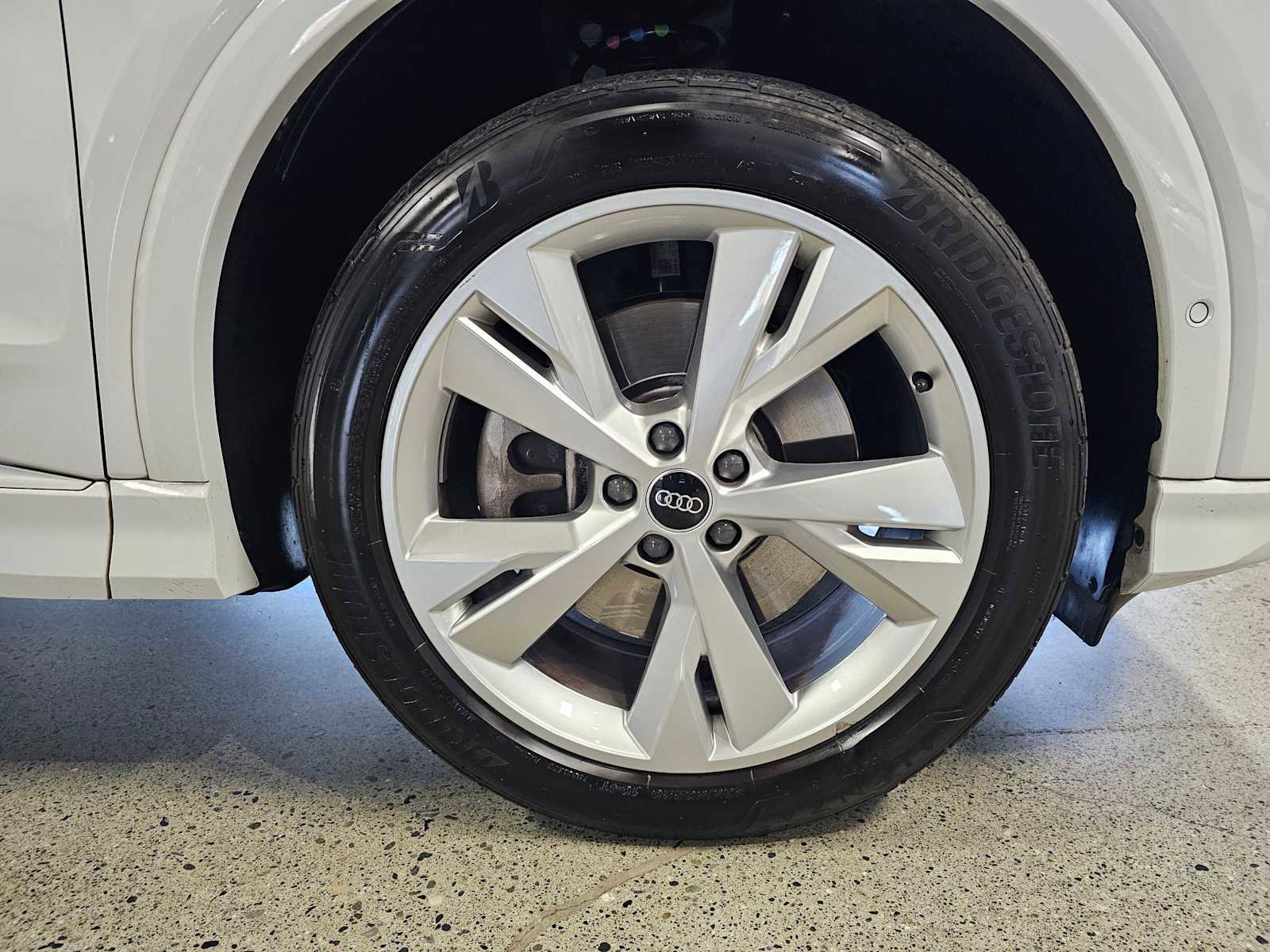 Used 2023 Audi Q4 e-tron Premium Plus w/ Premium Plus image 9