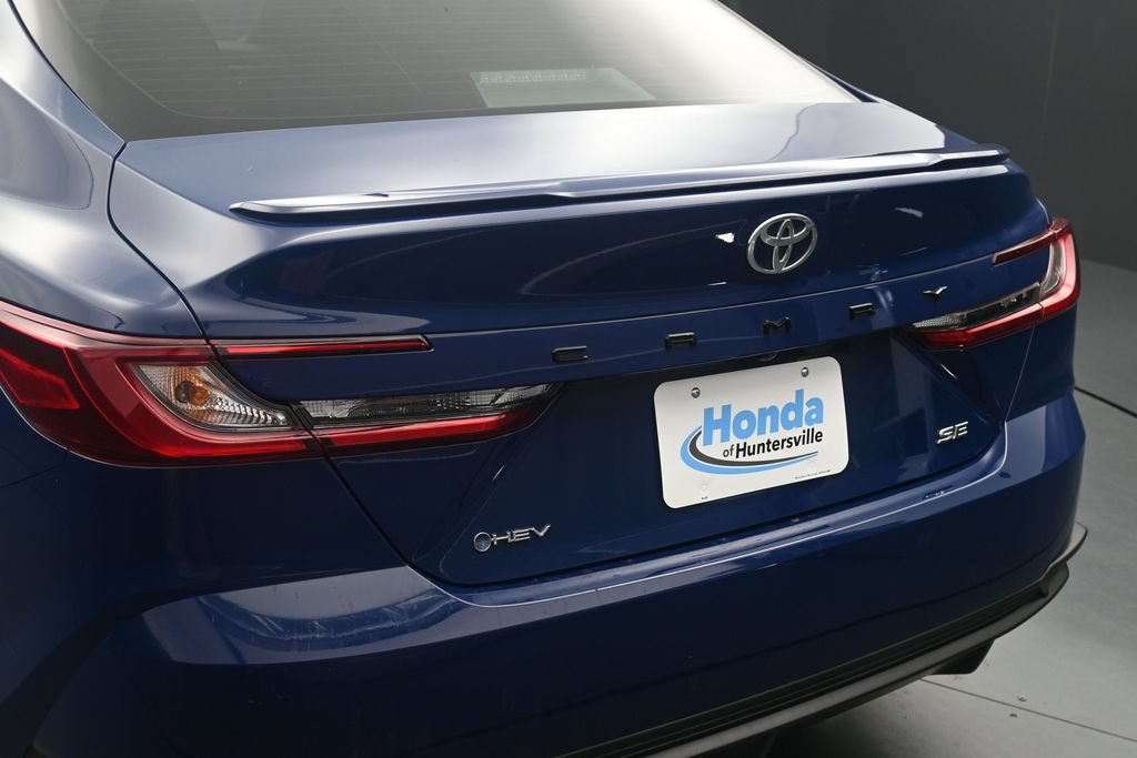 Used 2025 Toyota Camry SE w/ Multimedia Upgrade Package FWD image 10