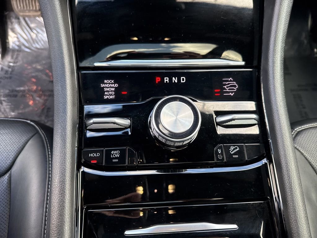 Certified 2023 Jeep Grand Cherokee L Overland w/ Rear Seat Video Group I image 15