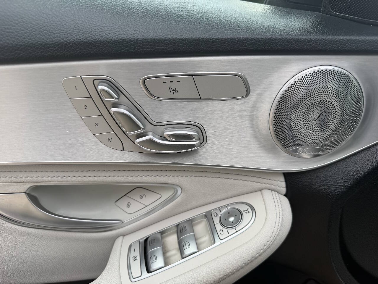 Used 2015 Mercedes-Benz C 300 4MATIC Sedan image 13