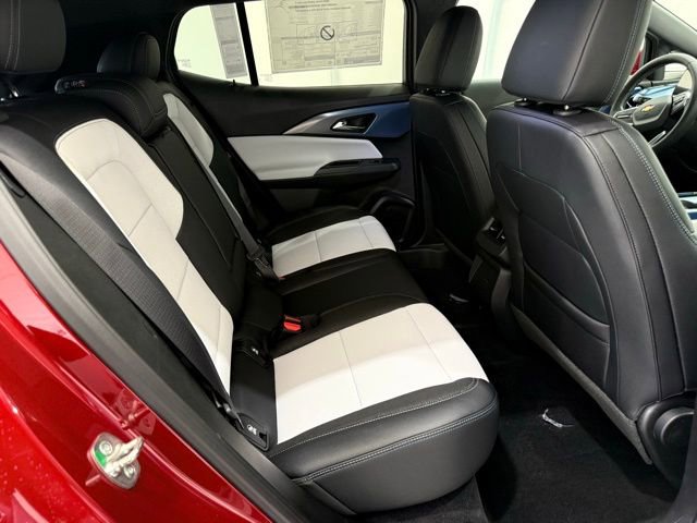 New 2026 Chevrolet Equinox EV LT FWD image 24