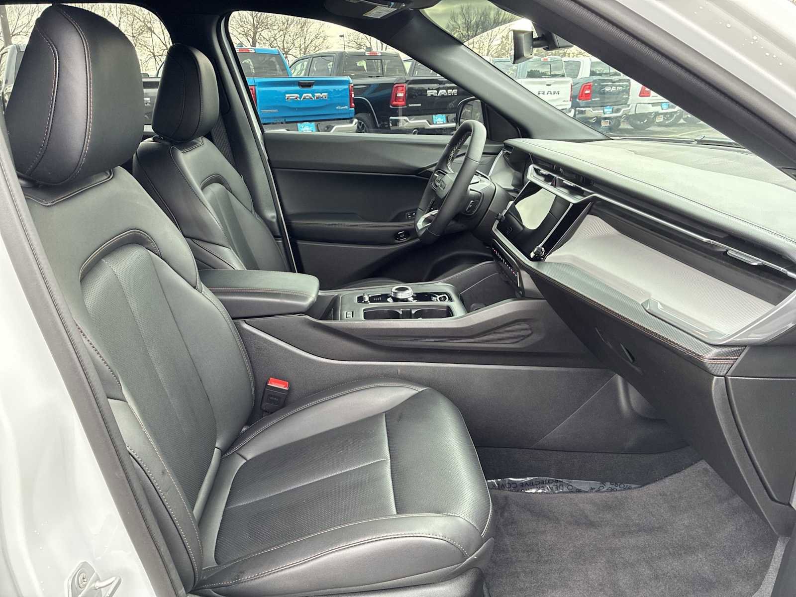 Used 2026 Jeep Cherokee Limited image 24