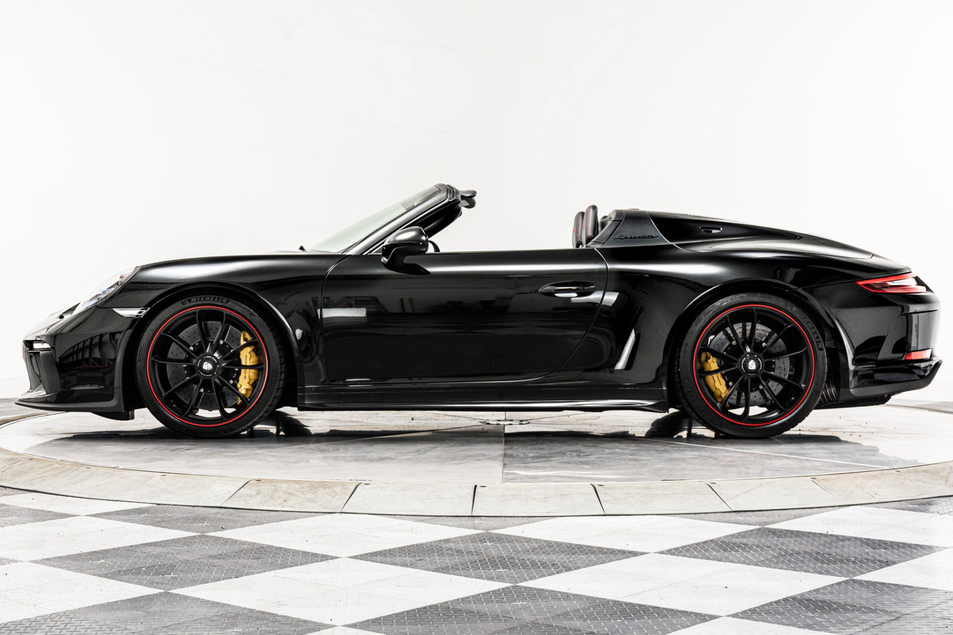 Used 2019 Porsche 911 Speedster RWD image 6