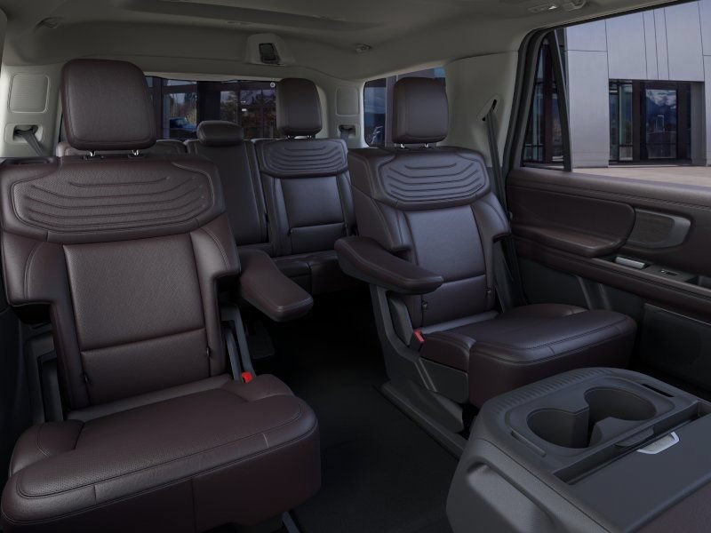 New 2026 Ford Expedition Platinum w/ Platinum Ultimate Package AWD/4WD image 13