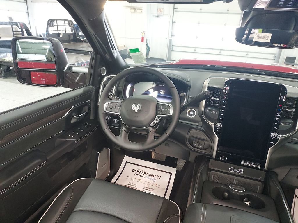 New 2026 RAM 2500 Laramie AWD/4WD image 16