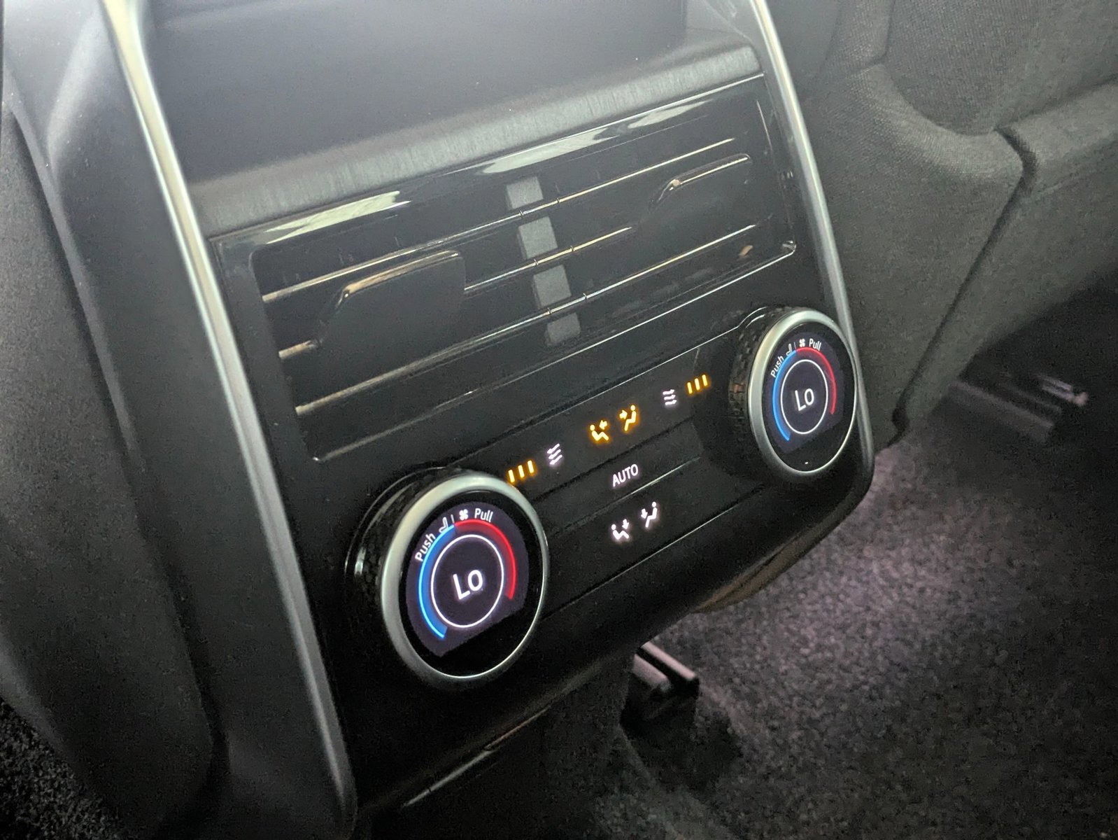 Used 2023 Land Rover Range Rover First Edition AWD/4WD image 19