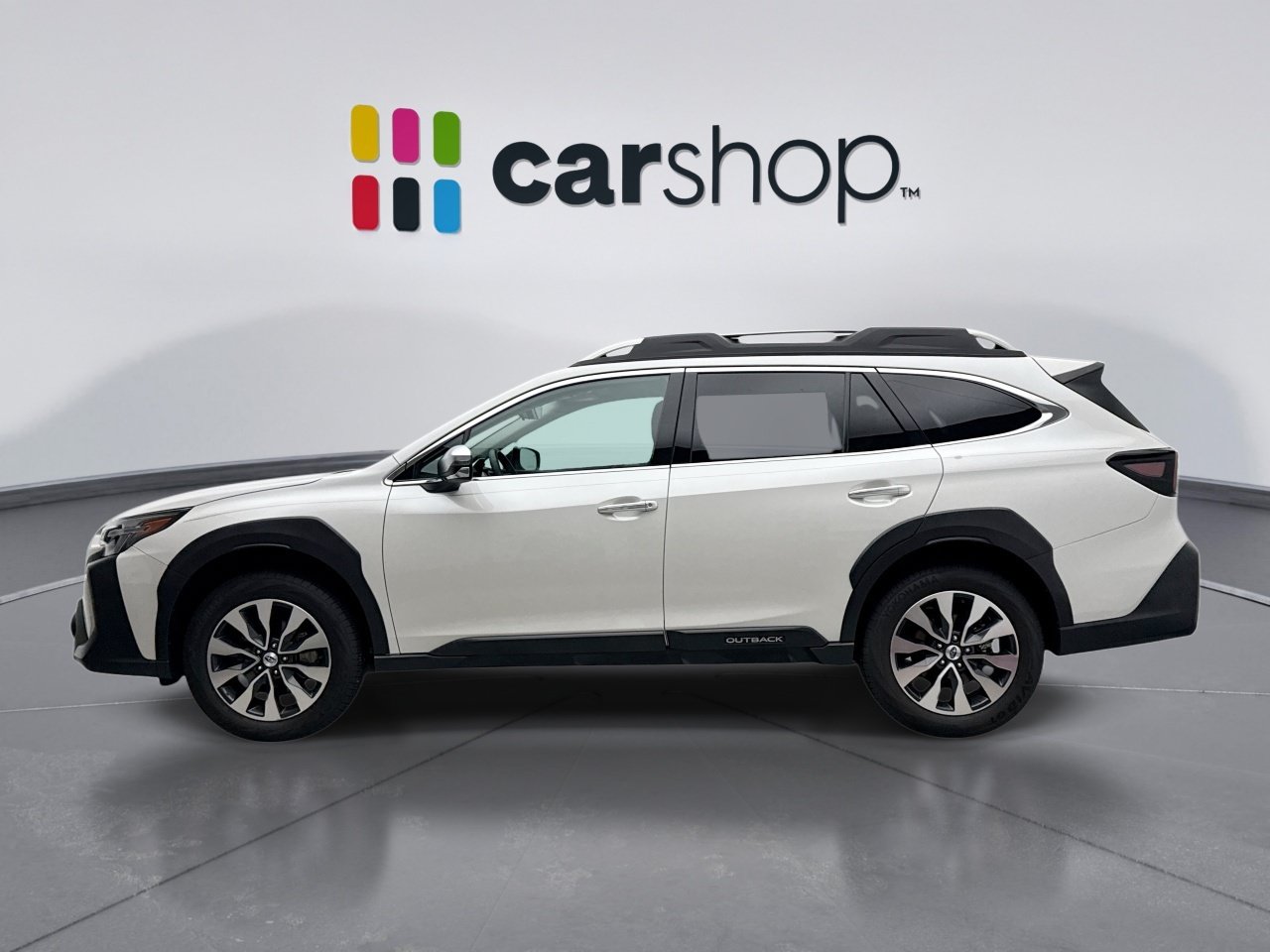 Used 2024 Subaru Outback Touring AWD/4WD image 2