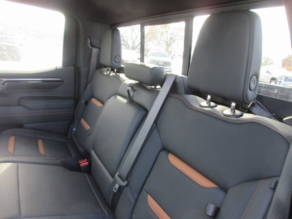 New 2026 GMC Sierra 1500 AT4 w/ AT4 Premium Package image 16