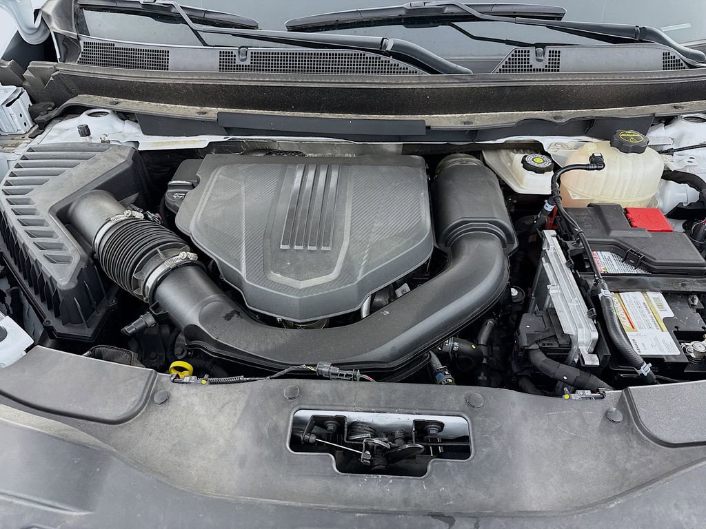 Used 2025 Chevrolet Traverse LT image 31