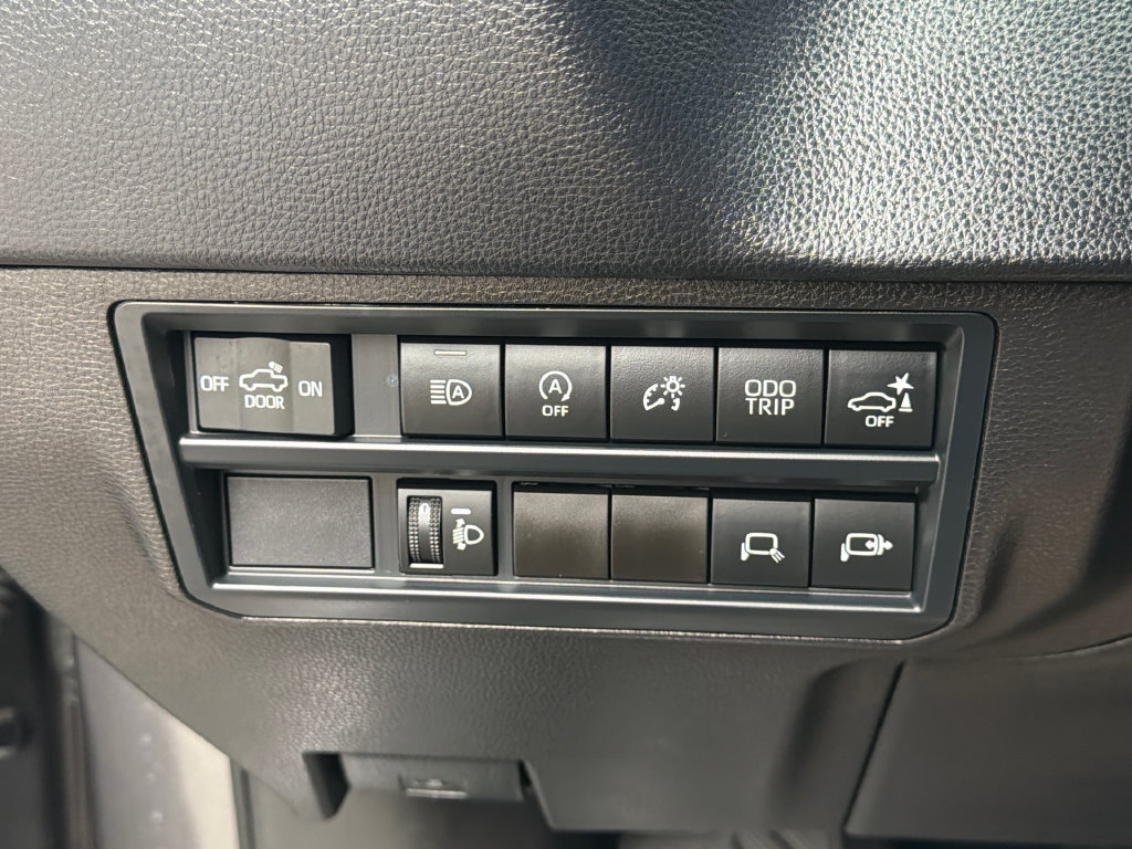 Used 2026 Toyota Tundra SR5 w/ SR5 Convenience Package AWD/4WD image 22