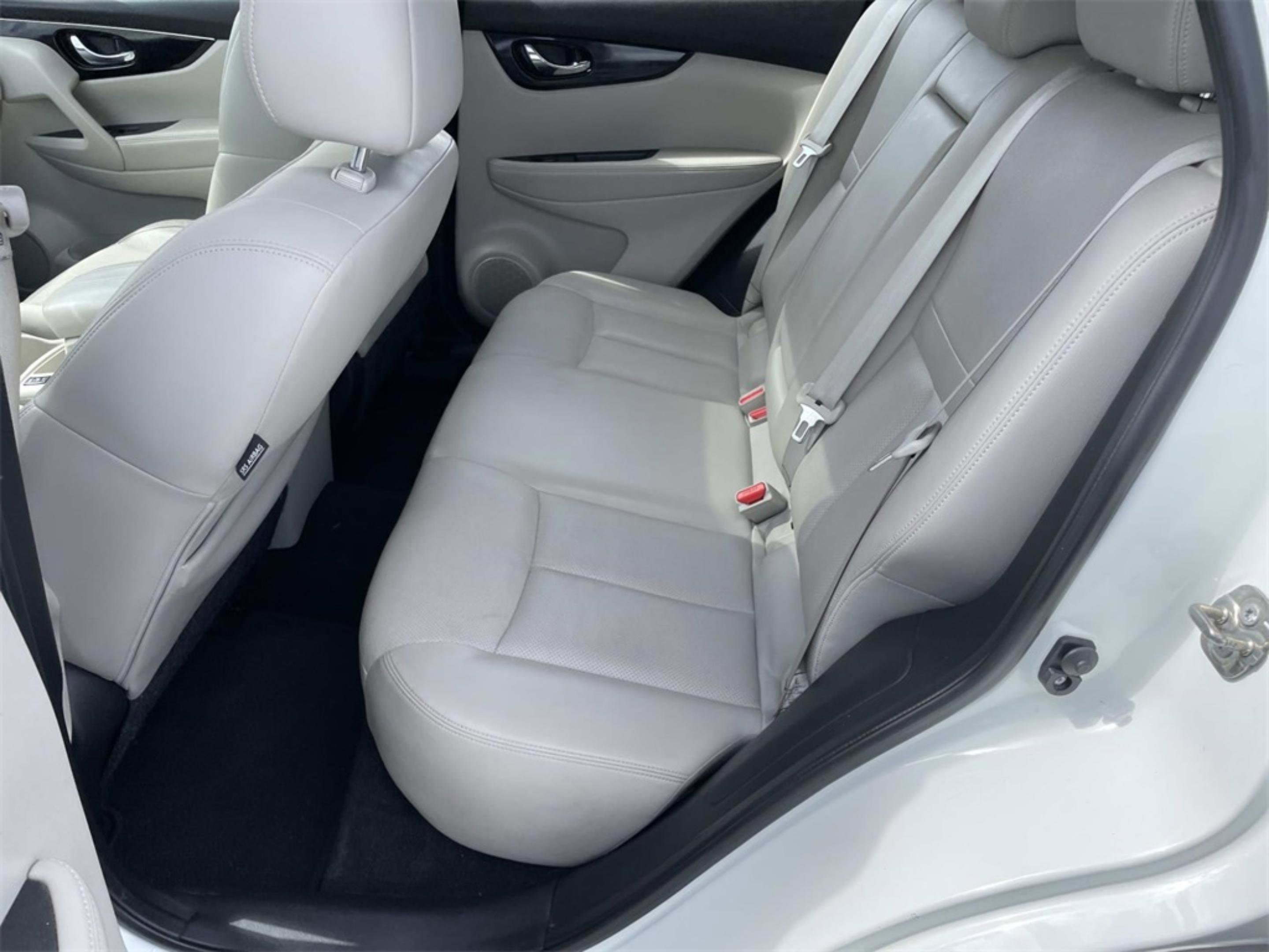 Used 2019 Nissan Rogue Sport SL w/ Premium Package image 10