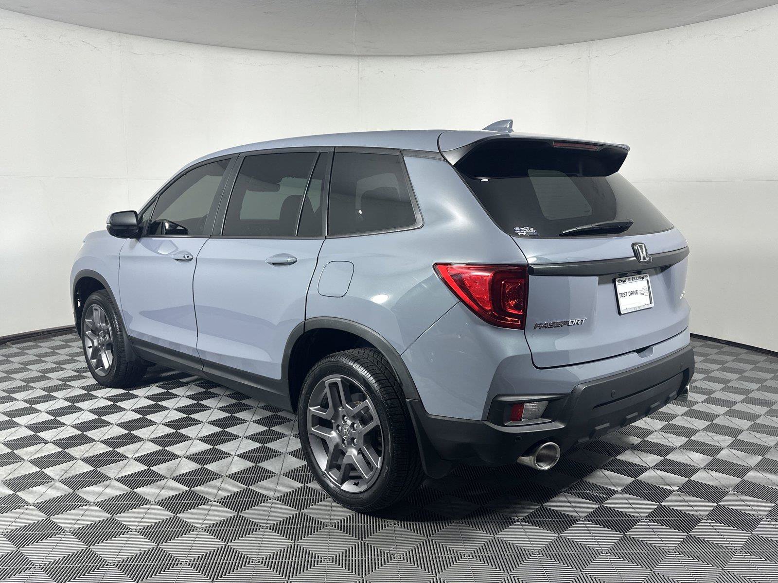 Used 2023 Honda Passport EX-L image 5