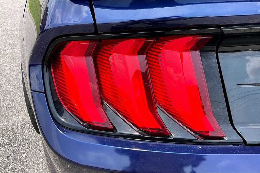 Used 2020 Ford Mustang GT Premium w/ Black Accent Package RWD image 20