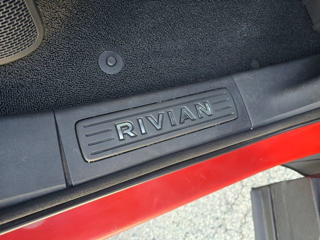 Used 2022 Rivian R1T Adventure image 39
