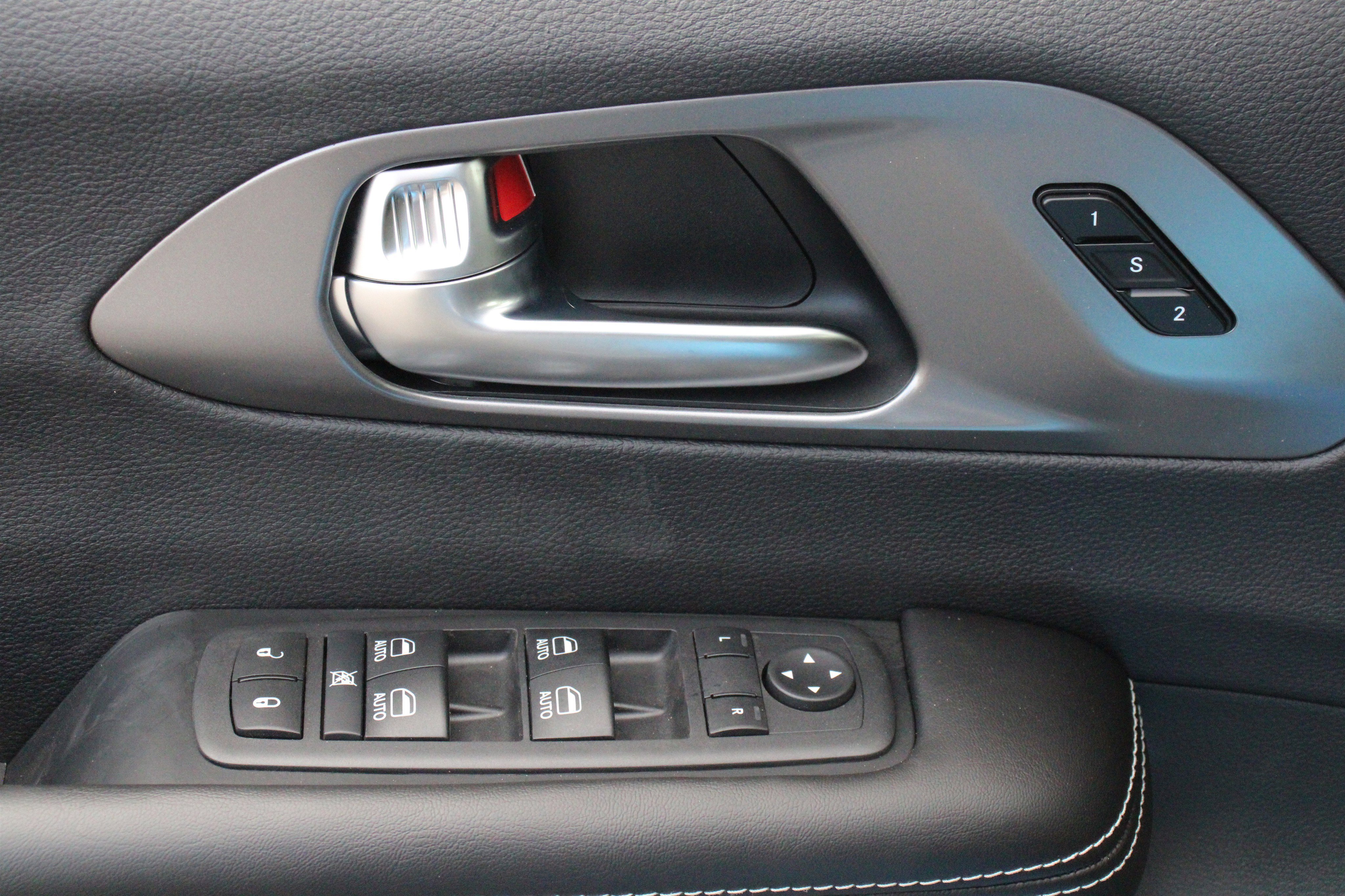 New 2026 Chrysler Pacifica Select FWD image 7