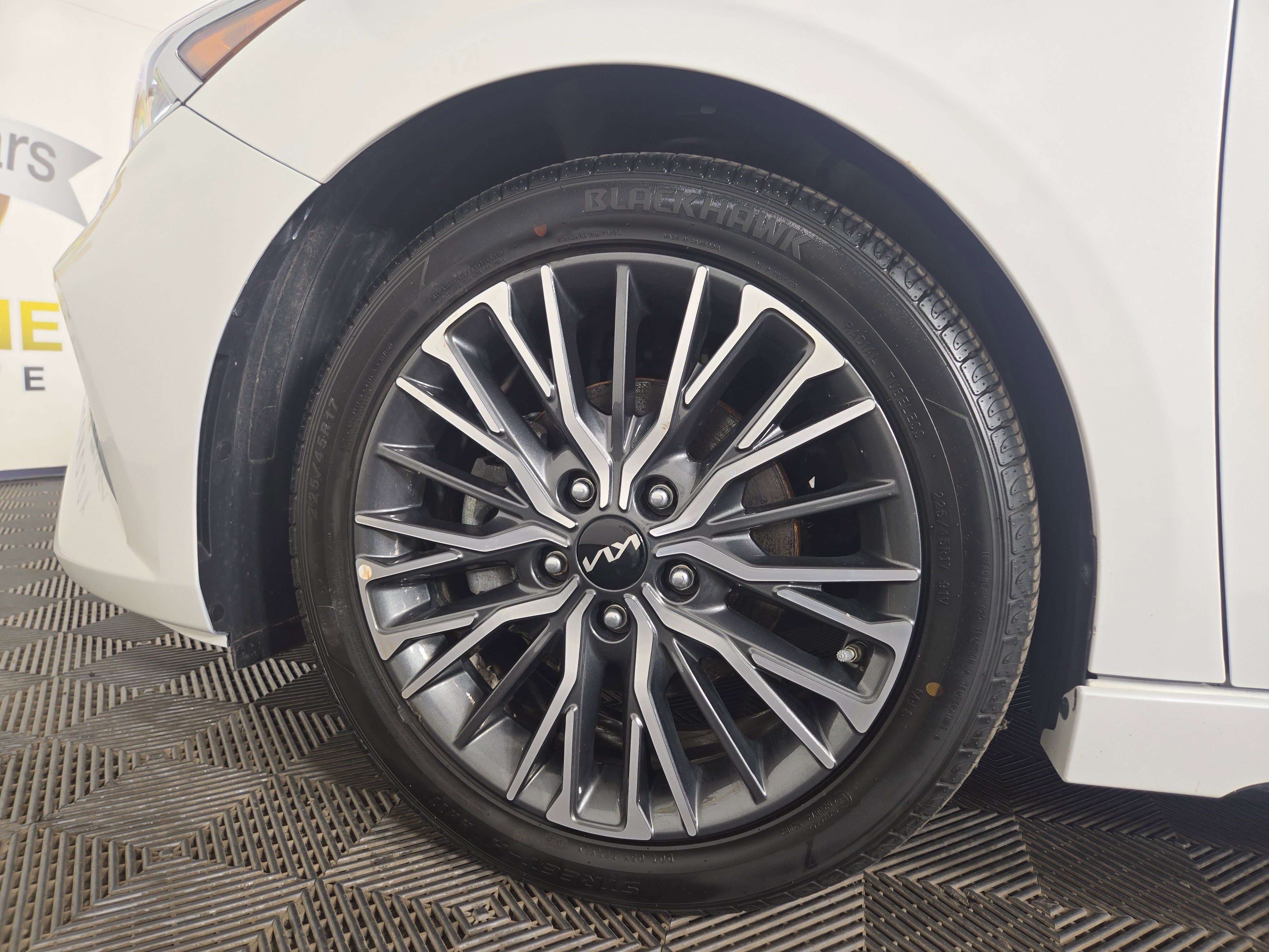 Used 2024 Kia Forte GT-Line w/ GT-Line Premium Package FWD image 34