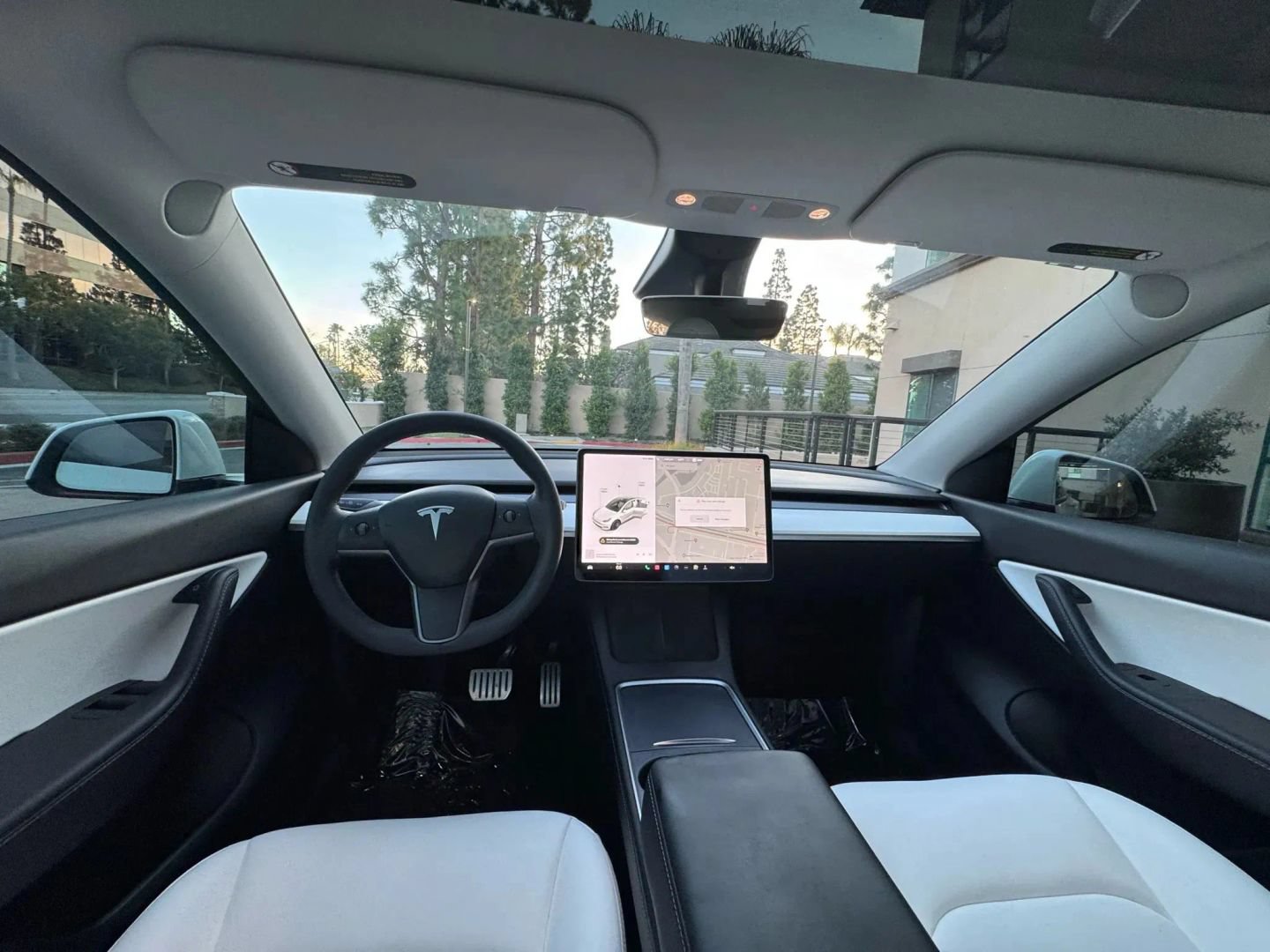 Used 2022 Tesla Model Y Performance AWD/4WD image 10