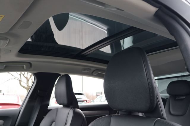 Used 2024 Volvo S90 B6 Plus AWD/4WD image 14