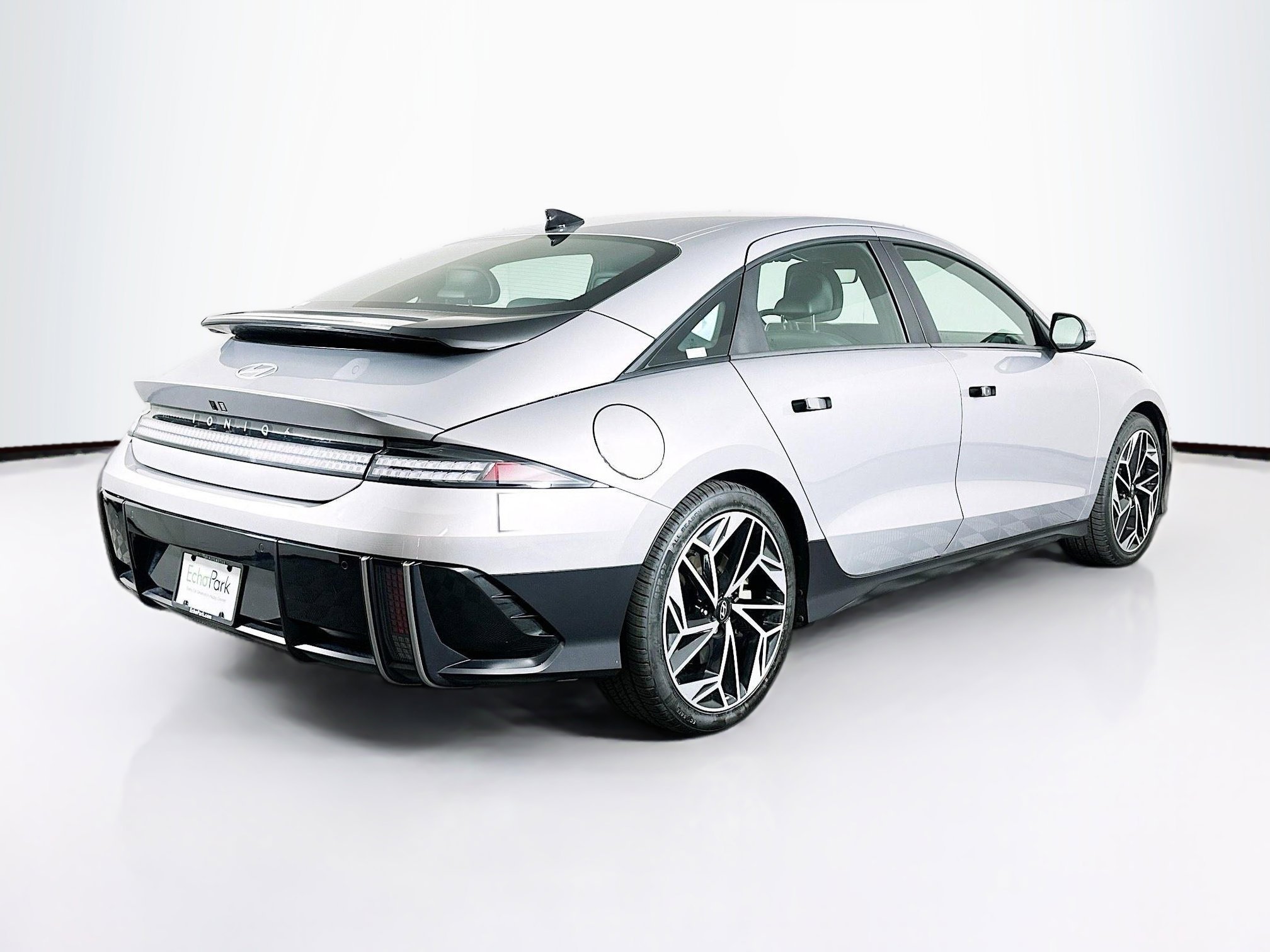 Used 2024 Hyundai Ioniq 6 SEL RWD image 9