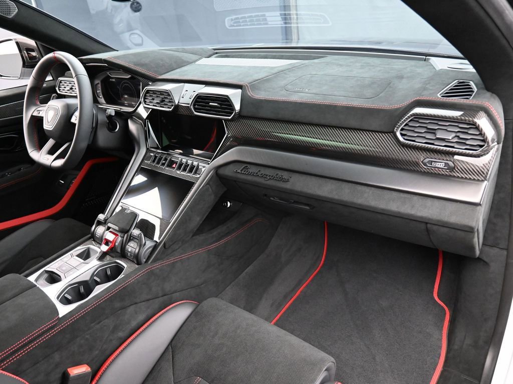 Used 2024 Lamborghini Urus Performante image 35