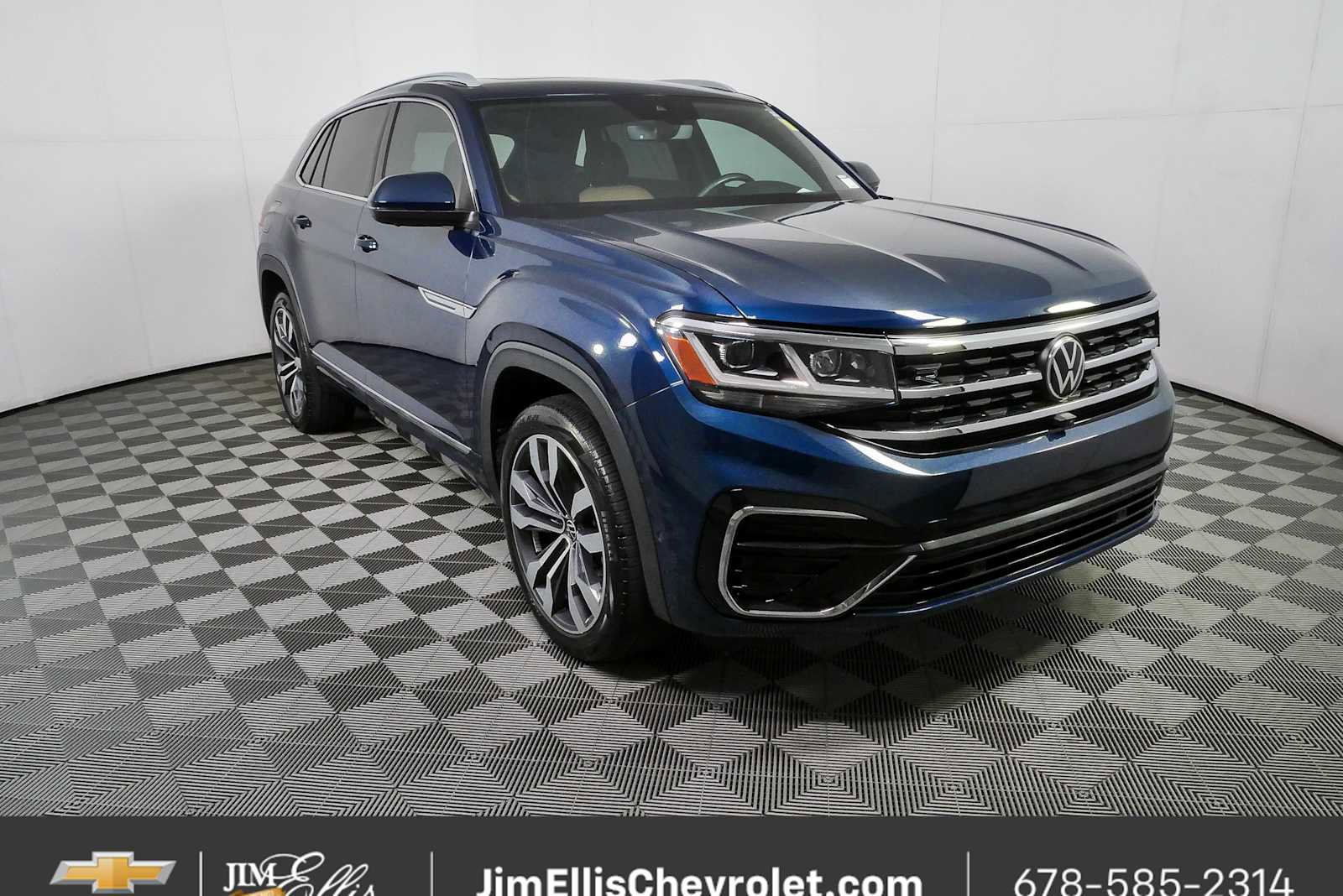 Used 2022 Volkswagen Atlas Cross Sport SEL Premium R-Line AWD/4WD image 1