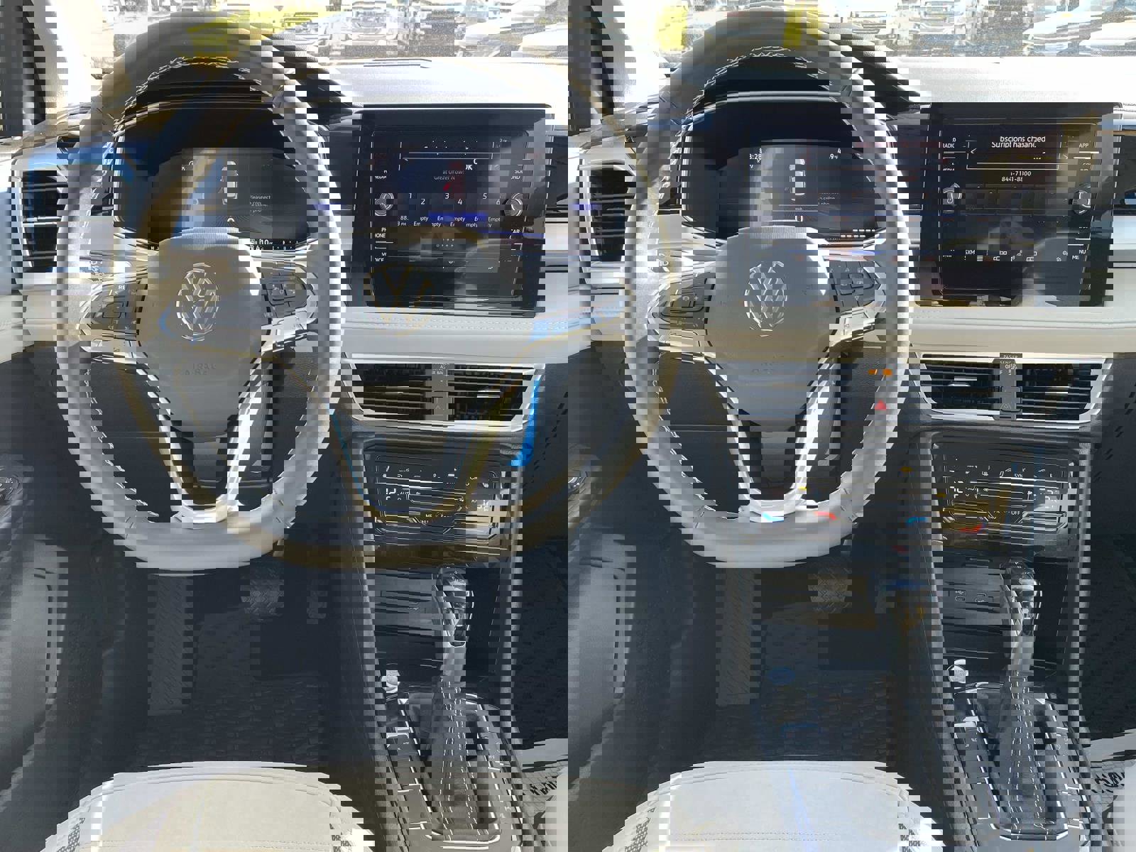 Certified 2025 Volkswagen Taos SE w/ Black Wheel Package FWD image 14