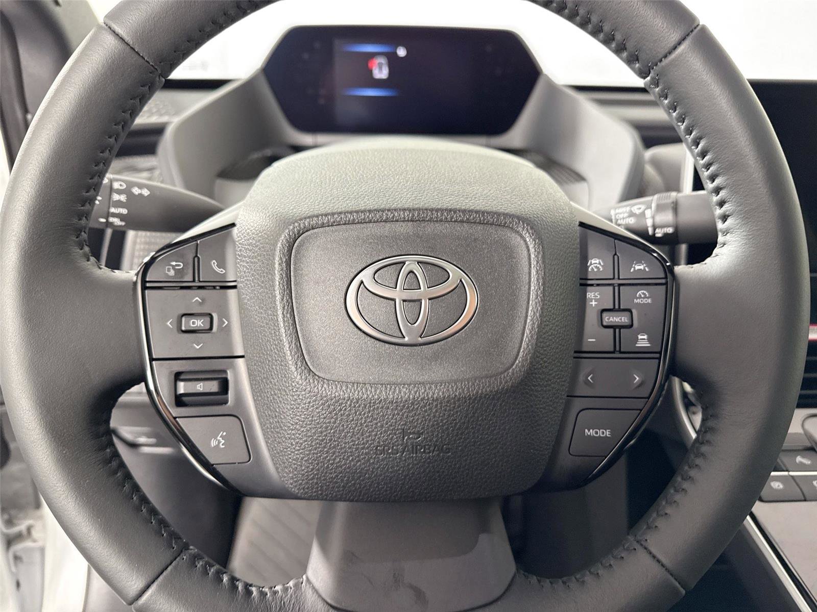 Used 2024 Toyota bZ4X XLE image 17