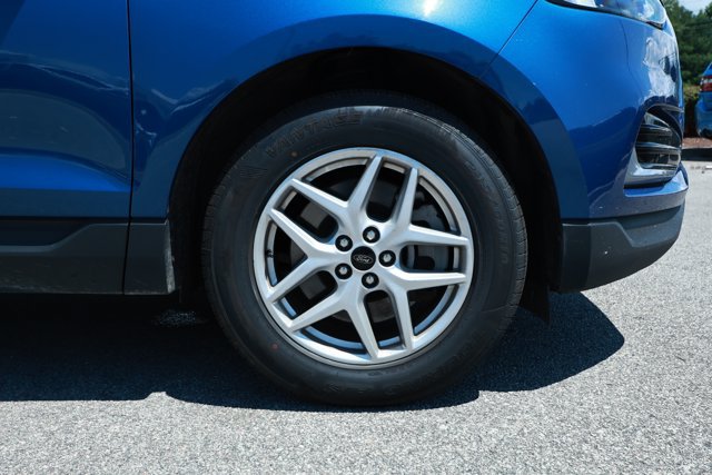 Used 2024 Ford Edge SEL AWD/4WD image 5