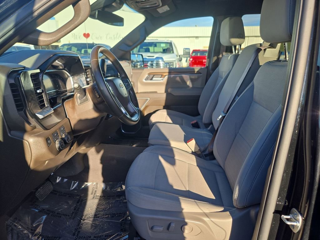 Used 2025 Chevrolet Silverado 1500 LT image 27