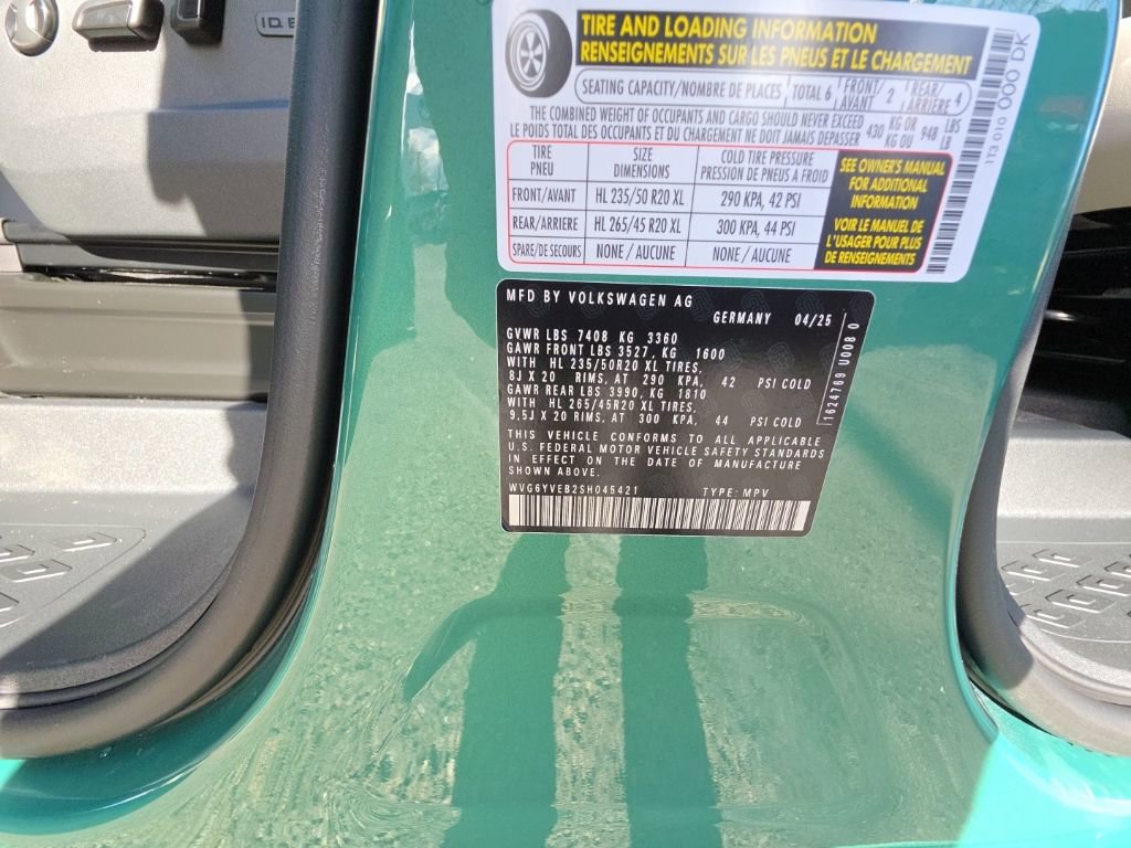 New 2025 Volkswagen ID. Buzz 1st Edition image 27